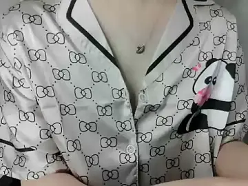 Stripchat Adult Webcams of hilyti12