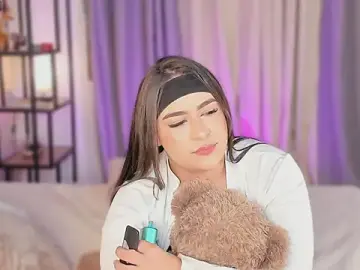 Stripchat Live Sex Cam of lynda_west