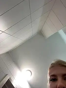 Stripchat Live Sex Cam of NewLale