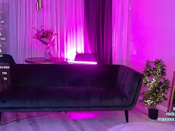 Stripchat Live Sex Cam of CutiePie69__