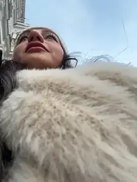 Stripchat Adult Webcam of Ninabigtitied