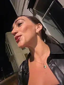 Stripchat Best live sex cam show of Ninabigtitied