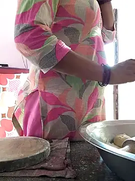 Stripchat Free Porn Cam of Love-pari77