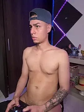 Stripchat Free Live Porn of bigryann23