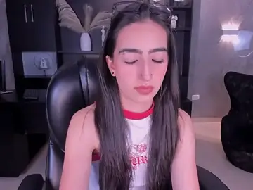 Stripchat Watch Live Sex Cams of LarisaSmirnov