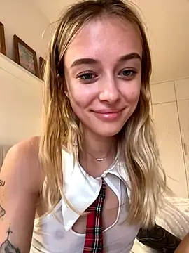 Stripchat Free Live Porn of enjoy_my_beauty