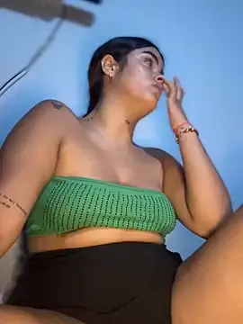 Stripchat Watch Live Sex Cams of Kaily_Sweet16