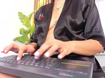 Stripchat Live Sex Cam of Samantha_Good