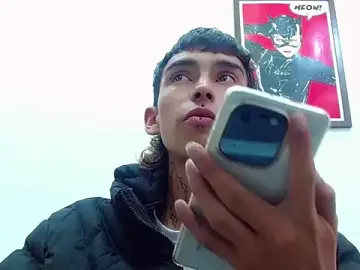 Stripchat Private Sex Chat of ttimy_x_boy