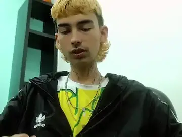 Stripchat Free Live Porn of ttimy_x_boy