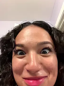 Stripchat Free Porn Cam of lmaobye123