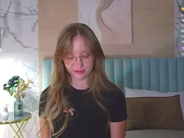 Stripchat Best Webcam of LoraineLuff