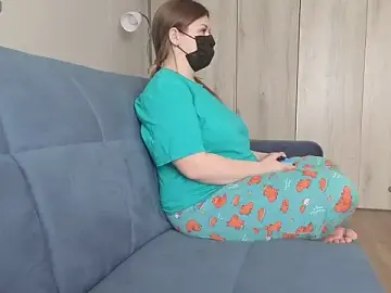 Stripchat Adult Webcam of MilaaMilaa