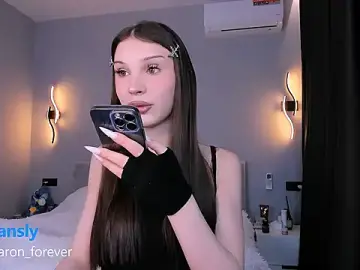 Stripchat Sex Cam of sharon_forever