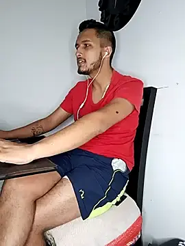 Stripchat Live Sex Cam of mosmar_20