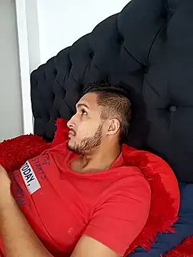 Stripchat Free Live Porn of mosmar_20