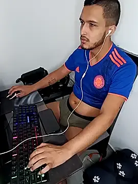 Stripchat Live Sex Cam of mosmar_20