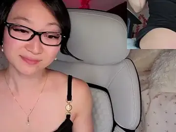 Stripchat Adult Webcams of MySweetSofie