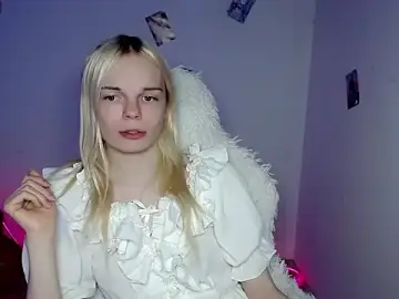 Stripchat Free Live Porn of Emily_Nyaffee