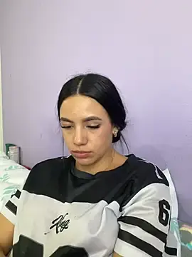 Stripchat Free Live Porn of Marianahb-e