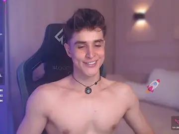 Stripchat Sex Cam of thomklein