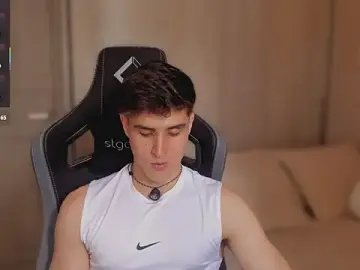 Stripchat Nude Webcam of thomklein