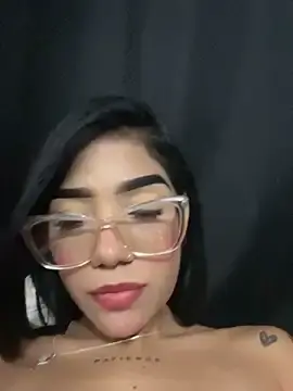 Stripchat Free Live Porn of ElaRose_12