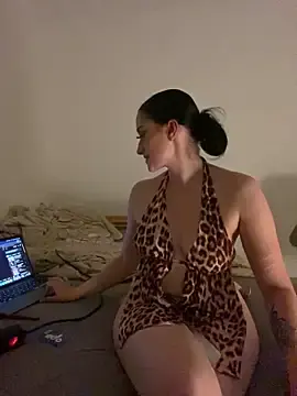 Stripchat Adult Video Chat of Tijara-im-Pyjama