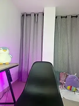 Stripchat Watch Live Sex Cams of Mia_sweet80