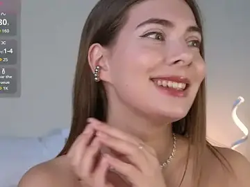 Stripchat Adult Video Chat of chloi_hes