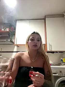 Stripchat Best Webcam of Noeliagglow