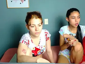 Stripchat Watch Live Sex Cams of strawberrymia68