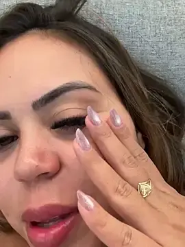 Stripchat Live Sex Cam of lariic