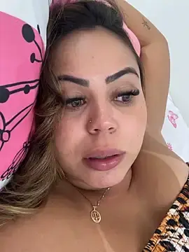 Stripchat Nude Webcam of lariic