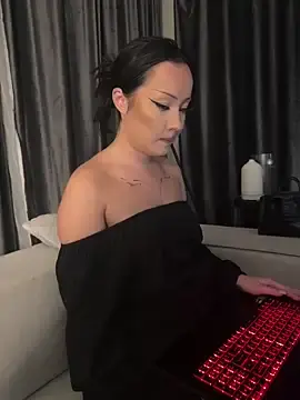 Stripchat Sex Chat of RollingGirls