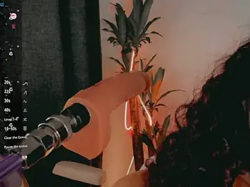 Stripchat Free Live Porn of Queen_Deepthroat