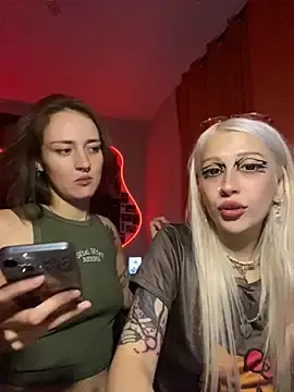 Stripchat Free Porn Cam of Dooubletroublee