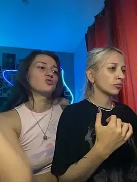 Stripchat Free Porn Cam of Dooubletroublee