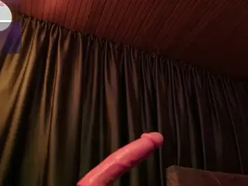 Stripchat Free Live Porn of Yuri_Stars