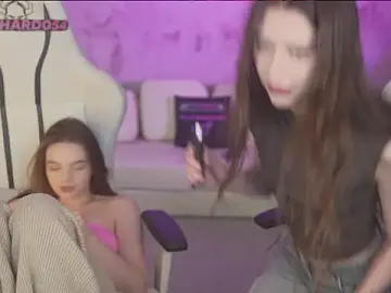 Stripchat Live Porn of Zlata_Sky