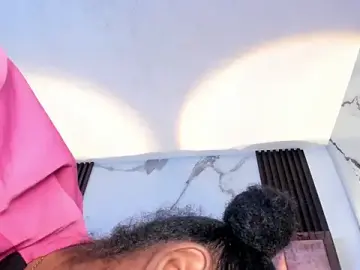 Stripchat Adult Webcam of kandy_bronw