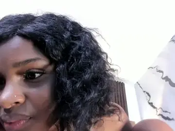 Stripchat Sex Cam of kandy_bronw