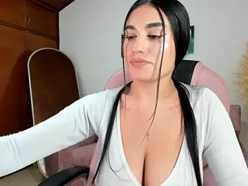 Stripchat Sex Cam of Alheli_16