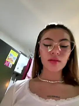 Stripchat Free Live Porn of Your_Honeey