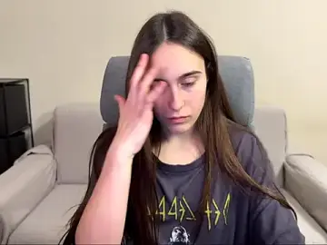 Stripchat Best live sex cam show of AliceKolltt