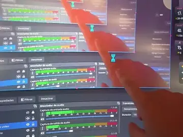 Stripchat Adult Webcams of VikoHands