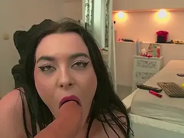 Stripchat Free Porn Cam of KeiraDark