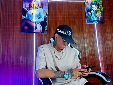 Stripchat Nude Webcam of Liam_lee