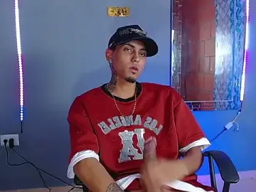 Stripchat Watch Live Sex Cams of Liam_lee