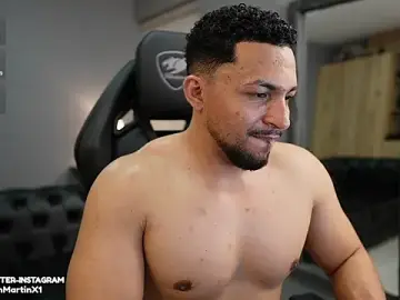 Stripchat Free Porn Cam of LoganMartinX